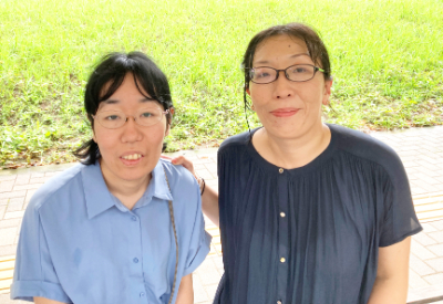 Noriko and her sister
